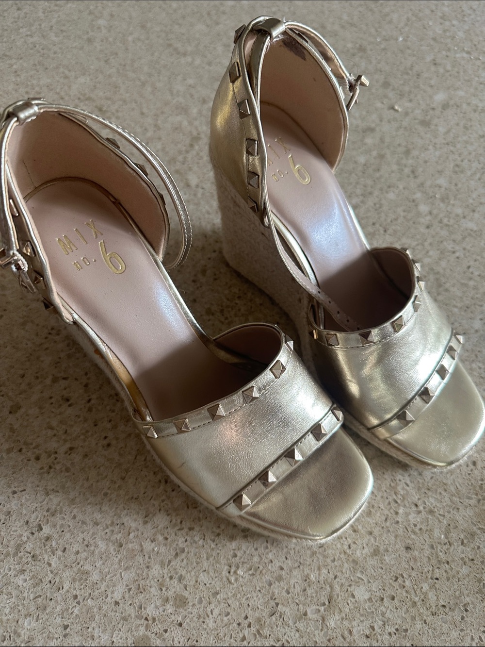 Mix No. 6 Metallic Gold Stud Wedge Sandals 8 M